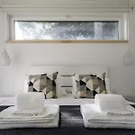 Dos Pinhos Villa *